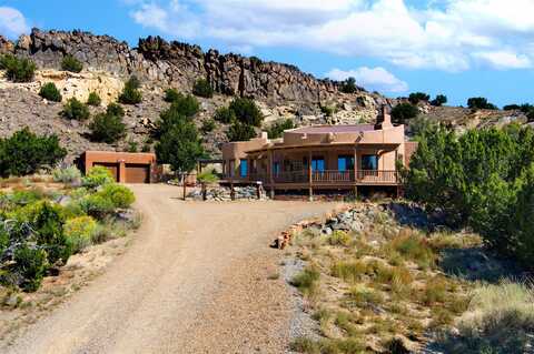 769 Camino Los Abuelos, Galisteo, NM 87540