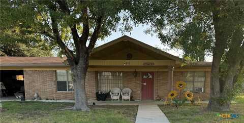 211 E Alamo Street, Carrizo Springs, TX 78834