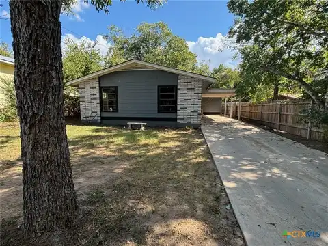 1416 Saint Michael Street, Gonzales, TX 78629