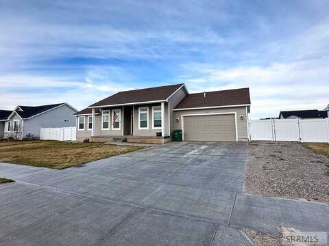 3917 Baldwin Avenue, Idaho Falls, ID 83401