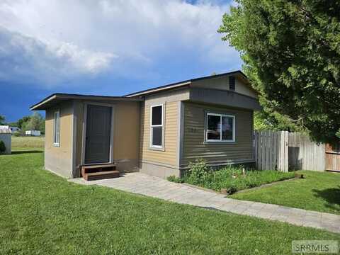 1321 Glennbrier, Idaho Falls, ID 83401