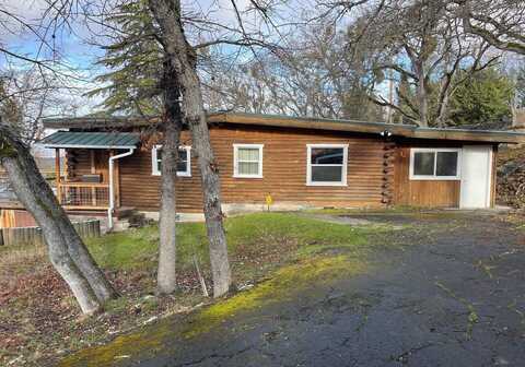 3496 N Foothill Road, Medford, OR 97504