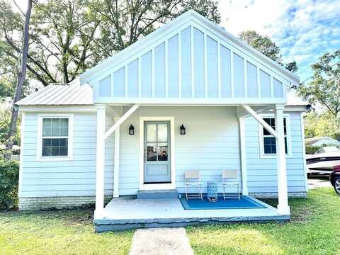 647 West Chickasaw, Brookhaven, MS 39601