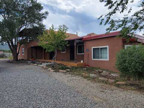 208 Este Es Road, Taos, NM 87571