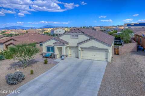 701 S Courts Redford Drive, Vail, AZ 85641