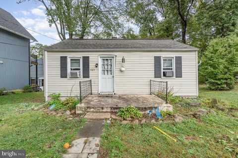 329 W 28TH DIVISION HIGHWAY, LITITZ, PA 17543