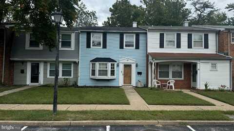 10 RADNOR COURT, WILLINGBORO, NJ 08046