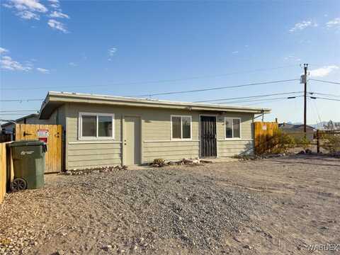 889 Harbor Drive, Bullhead City, AZ 86442