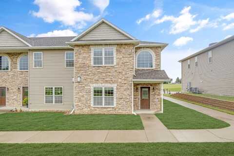 4423 Wild Rose Court, Cedar Falls, IA 50613