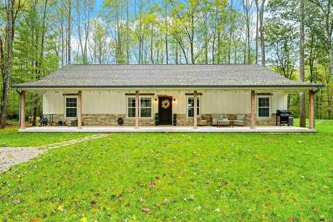 4724 Covered Bridge Road, Nashville, IN 47448