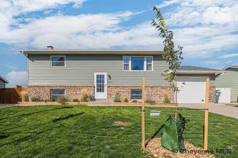 4508 MARBLE AVE, Cheyenne, WY 82009