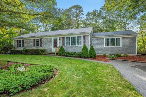 69 Greenbrier Lane, Hyannis, MA 02601