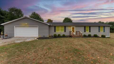 11805 East Pike, New Concord, OH 43762