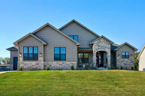 1012 W Aspen Ridge Circle, Polk City, IA 50226