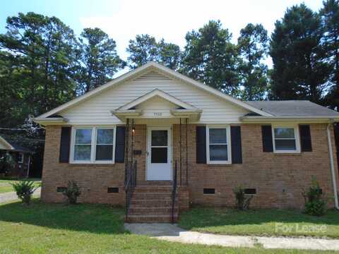 1500 Woodhill Lane, Charlotte, NC 28205