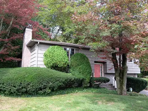 6 Dupreay Road, Prospect, CT 06712