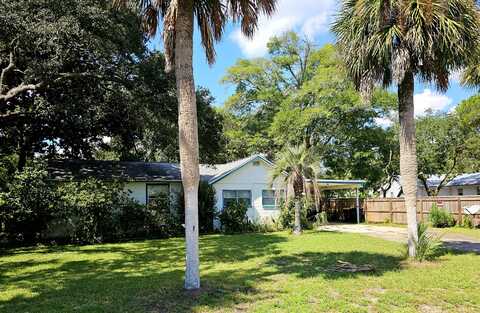 220 NE Greenbrier Drive, Fort Walton Beach, FL 32547