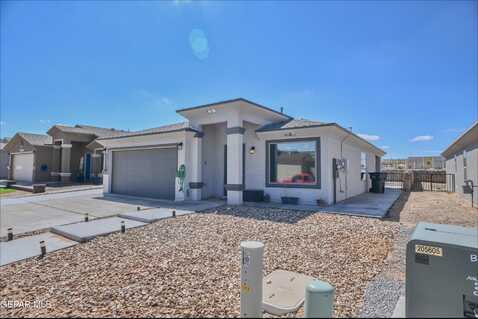 15136 Method Avenue, El Paso, TX 79938