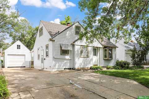 2529 Hancock Street, Bellevue, NE 68005