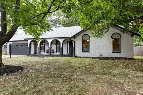 1821 E Swallow Street, Springfield, MO 65804