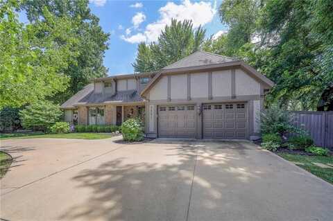 3221 W 83 Street, Leawood, KS 66206