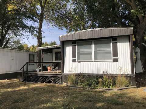 1605 Stern Street 8, Wahpeton, IA 51351