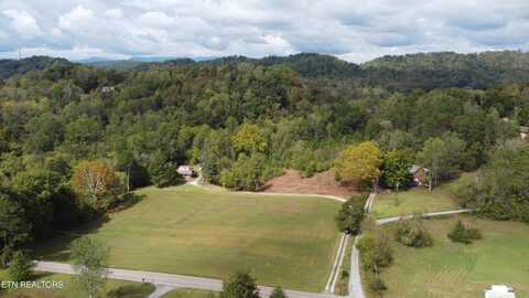 1919 E Brushy Valley Drive, Powell, TN 37849