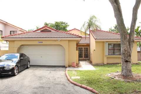 17320 NW 62nd Pl, Hialeah, FL 33015