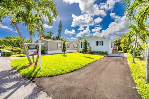 2670 SW 54th St, Dania Beach, FL 33312