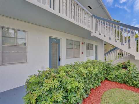 154 Markham H, Deerfield Beach, FL 33442