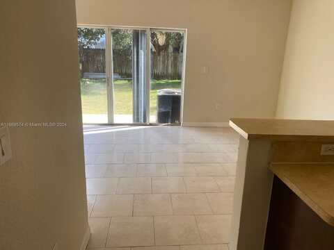 631 SW 7th St, Florida City, FL 33034