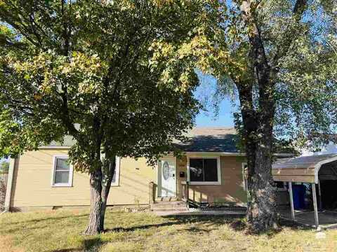 1036 W 9th Street, Junction City, KS 66441