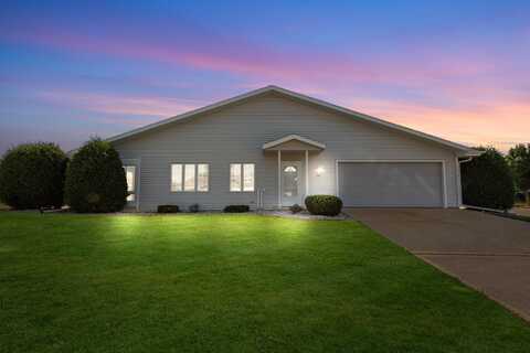 238 Simon Dr, Hartford, WI 53027