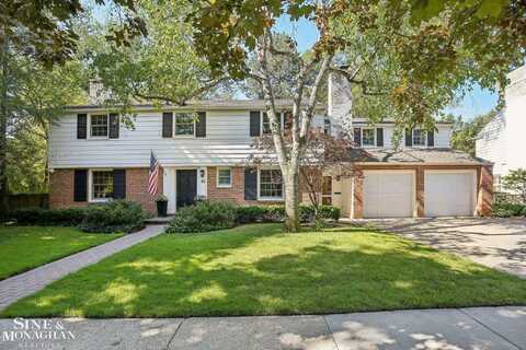 61 Muskoka, Grosse Pointe Farms, MI 48236