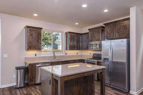 61241 SE Brock Lane, Bend, OR 97702