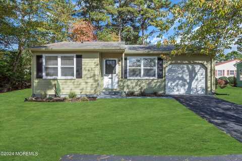 41 Hummingbird Lane, Whiting, NJ 08759