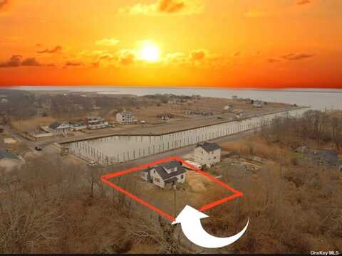 72 Elm Road, Mastic Beach, NY 11951