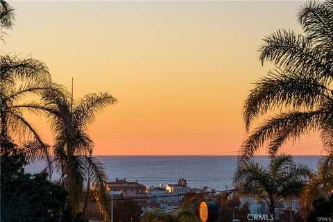 1212 Ocean Drive, Hermosa Beach, CA 90254