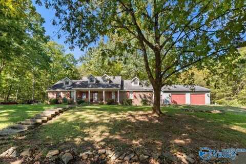 202 Red Bud Lane, Decatur, AL 35603