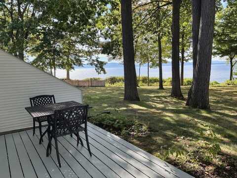 129 Northshore Drive, Burlington, VT 05408