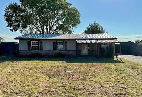 420 N Wolfley Street, Elk City, OK 73644