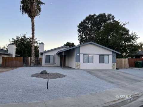 825 Charles CT, Ridgecrest, CA 93555