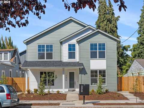 7467 N New York AVE, Portland, OR 97203