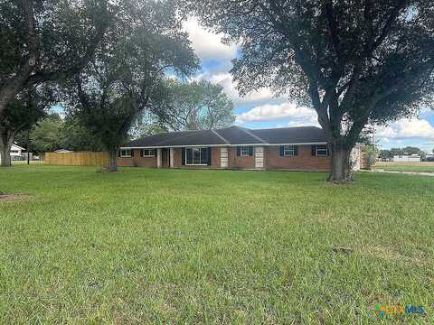 701 Northgate Road, Victoria, TX 77904