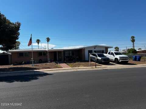 8460 E Vicksburg Street, Tucson, AZ 85710