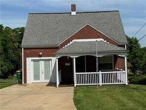 21 Garden Terrace, Churchill, PA 15221