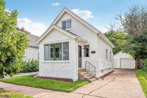 51St, MILWAUKEE, WI 53218