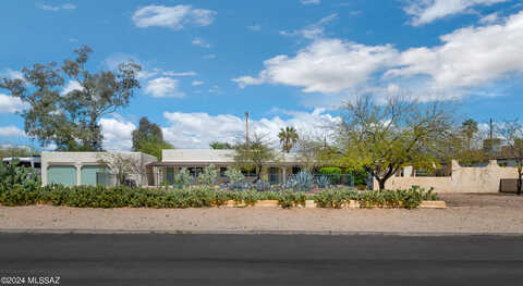 Kilmer, TUCSON, AZ 85711