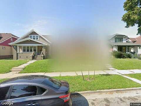 40Th, MILWAUKEE, WI 53210