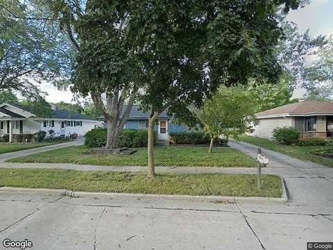 Villa, MILWAUKEE, WI 53224